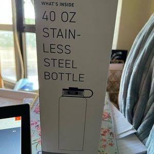 40 oz stainless steel bottle
